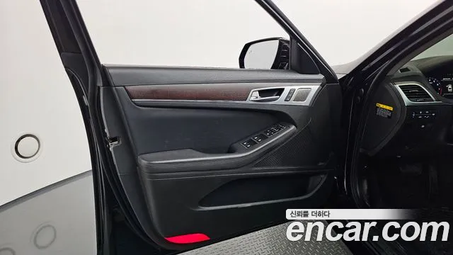 Genesis G80 2018 — фото 14