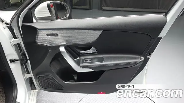 Mercedes-Benz A-Class 2021 — фото 14