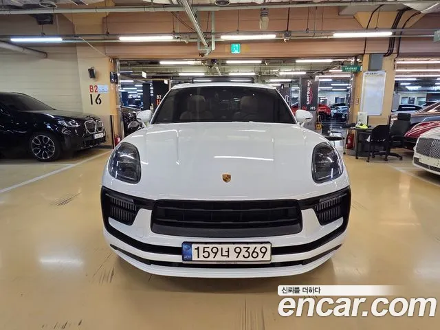 Porsche Macan 2022 — фото 3