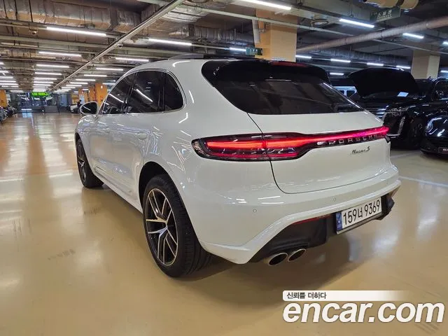 Porsche Macan 2022 — фото 4