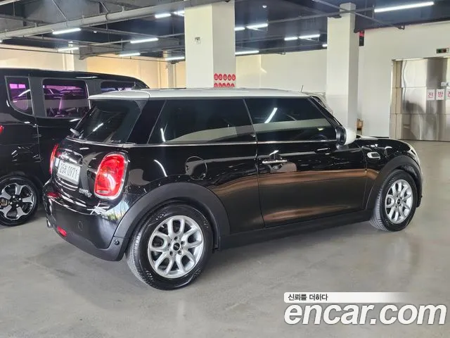Mini Cooper 2016 — фото 18
