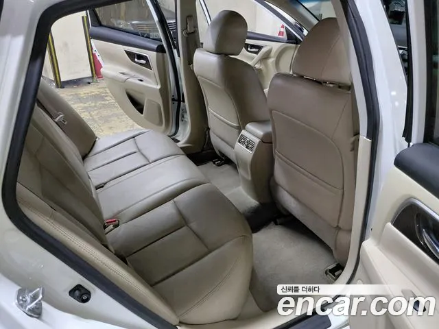 Nissan Altima 2014 — фото 16