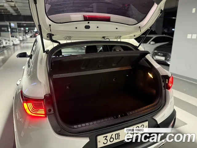 Kia Stonic 2018 — фото 18