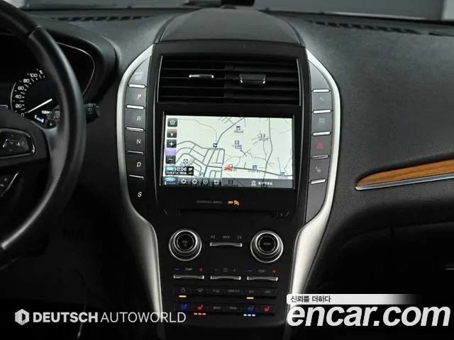 Lincoln MKC 2017 — фото 14