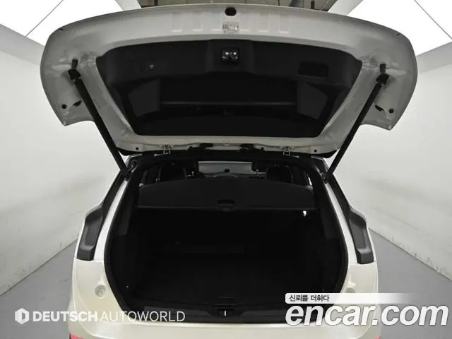 Lincoln MKC 2017 — фото 19