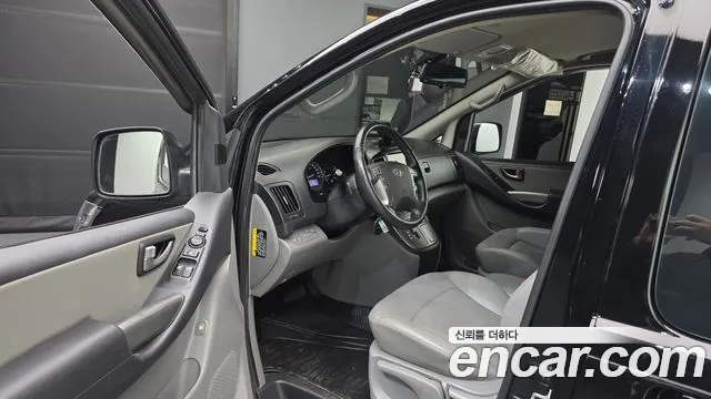 Hyundai Starex 2021 — фото 10