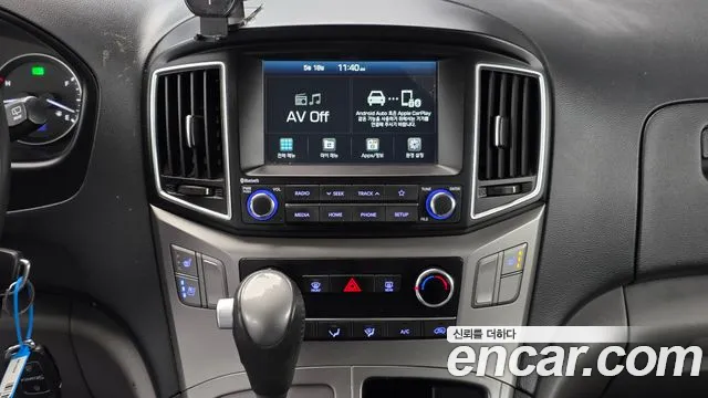 Hyundai Starex 2021 — фото 19