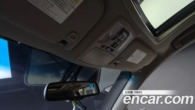 Toyota Sienna 2015 — фото 19