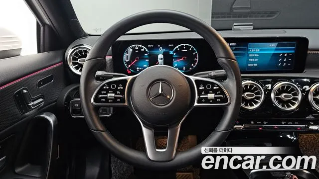 Mercedes-Benz A-Class 2021 — фото 19