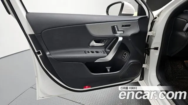 Mercedes-Benz A-Class 2021 — фото 14
