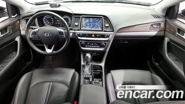 Hyundai Sonata 2019 — фото 10