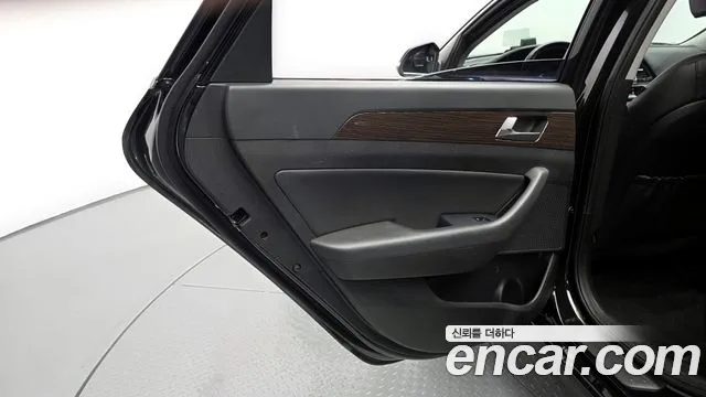 Hyundai Sonata 2019 — фото 15