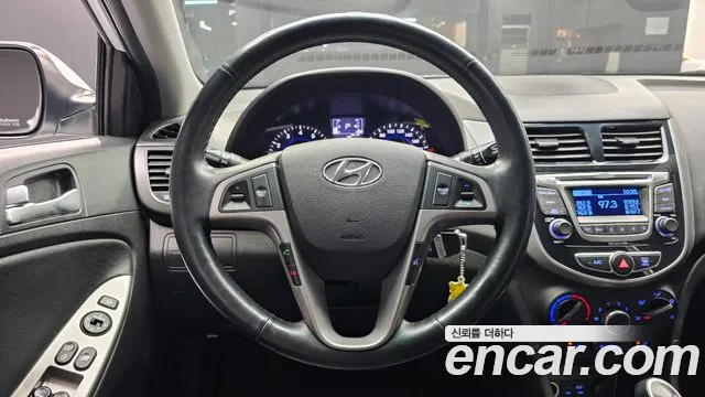 Hyundai Accent 2016 — фото 19