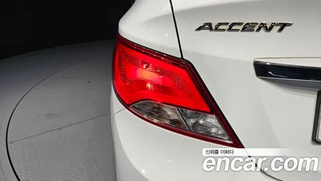 Hyundai Accent 2016 — фото 9