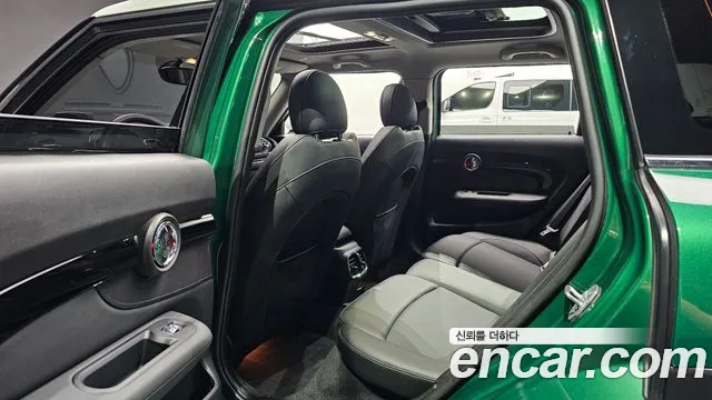 Mini Clubman 2021 — фото 11