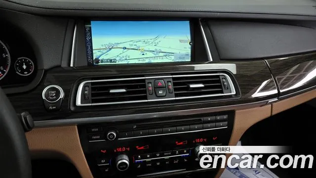 BMW 7-Series 2014 — фото 14
