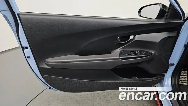 Hyundai Veloster 2019 — фото 13