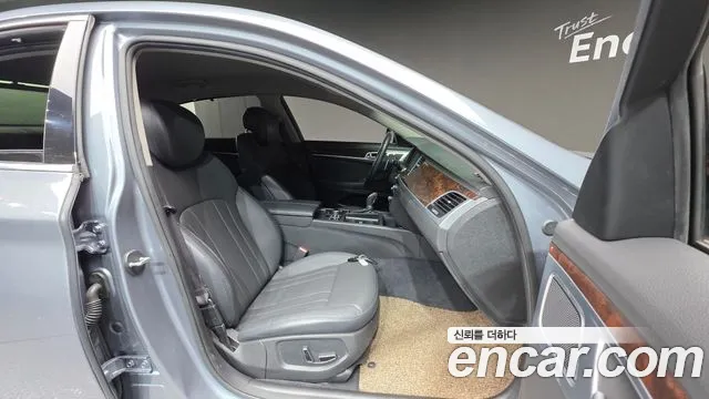 Hyundai Genesis 2015 — фото 10