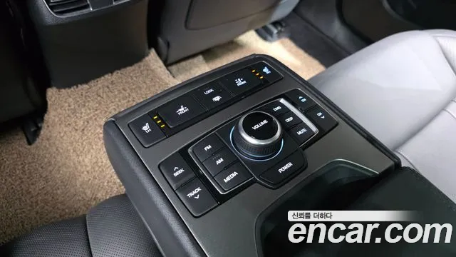 Hyundai Genesis 2015 — фото 19