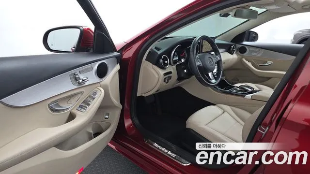 Mercedes-Benz C-Class 2016 — фото 10