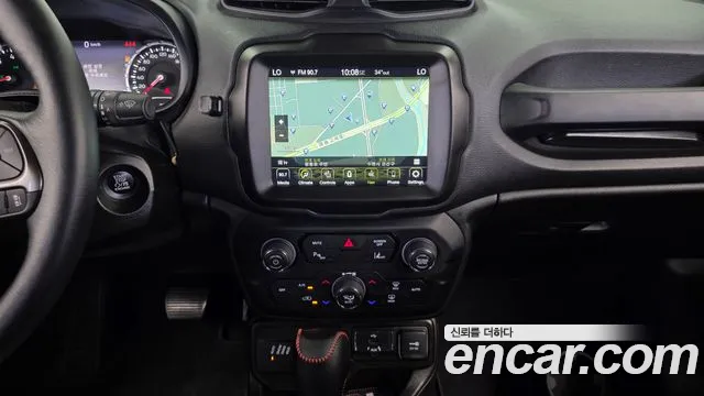 Jeep Renegade 2021 — фото 20