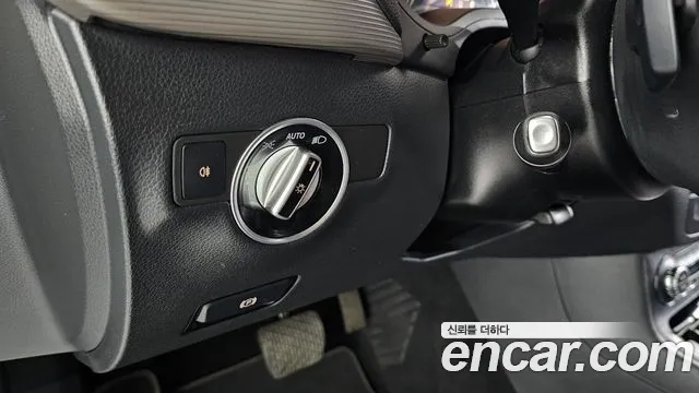Mercedes-Benz B-Class 2016 — фото 19