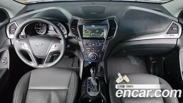Hyundai Santafe 2016 — фото 10