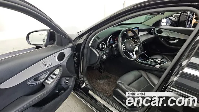 Mercedes-Benz C-Class 2020 — фото 13