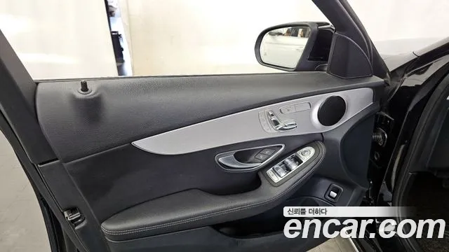Mercedes-Benz C-Class 2020 — фото 14