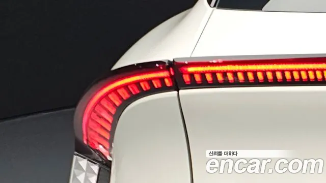 Kia EV6 2024 — фото 9