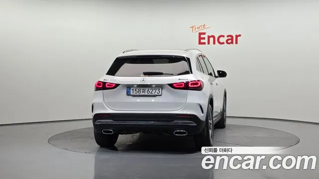 Mercedes-Benz GLA-Class 2022 — фото 4