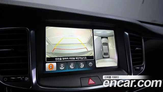 Hyundai Equus 2013 — фото 15