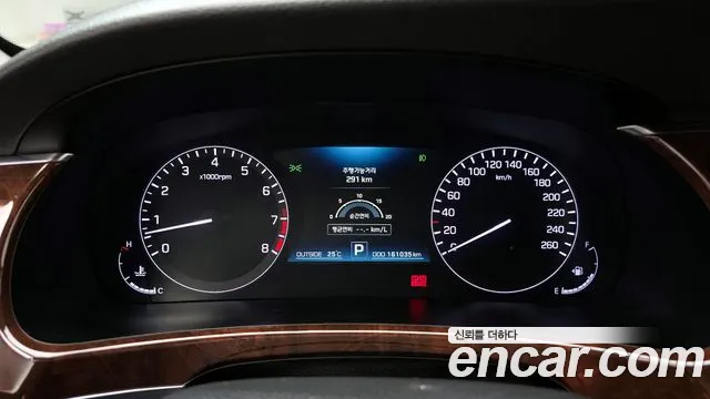 Hyundai Equus 2014 — фото 11