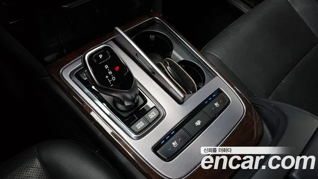 Hyundai Equus 2014 — фото 12