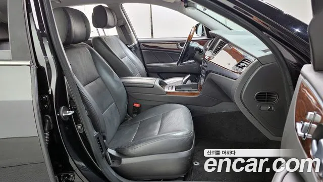 Hyundai Equus 2014 — фото 17