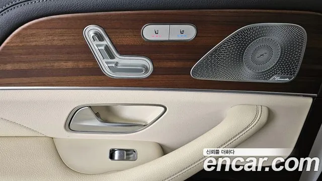 Mercedes-Benz GLS-Class 2021 — фото 18