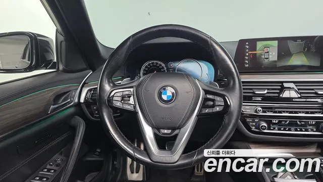 BMW 5-Series 2018 — фото 12