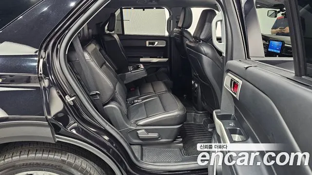 Ford Explorer 2020 — фото 17