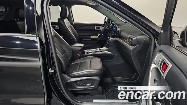 Ford Explorer 2020 — фото 16