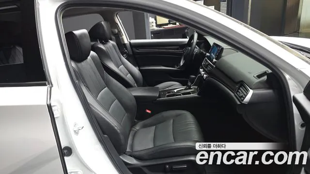 Honda Accord 2021 — фото 17