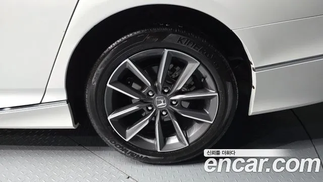 Honda Accord 2021 — фото 7