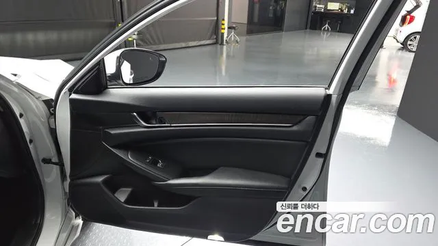 Honda Accord 2021 — фото 14