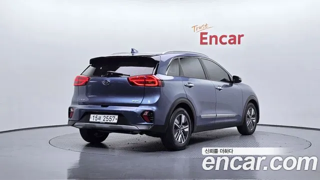 Kia Niro 2020 — фото 2