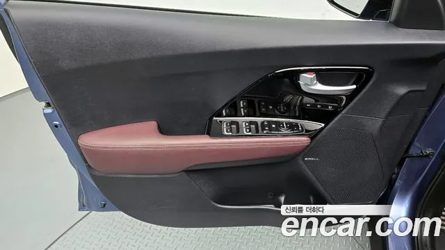 Kia Niro 2020 — фото 14