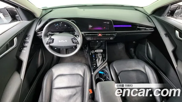 Kia Niro 2022 — фото 10