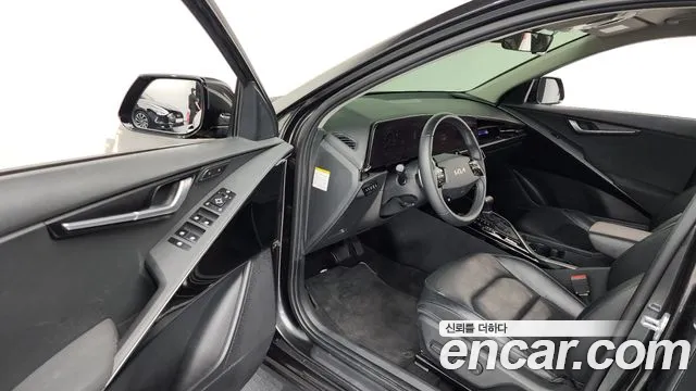 Kia Niro 2022 — фото 13