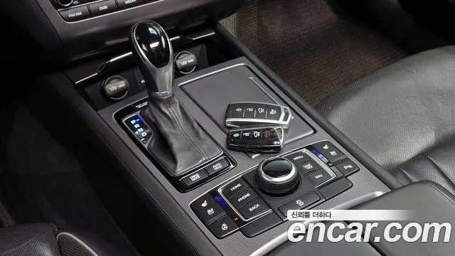 Hyundai Genesis 2015 — фото 12