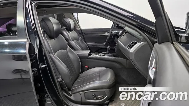 Hyundai Genesis 2015 — фото 16