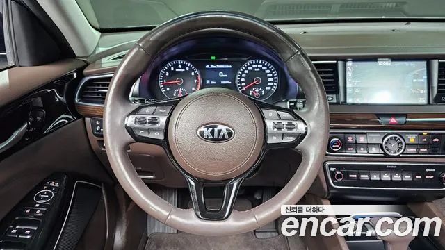 Kia K7 2018 — фото 13