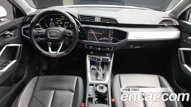 Audi Q3 2020 — фото 10